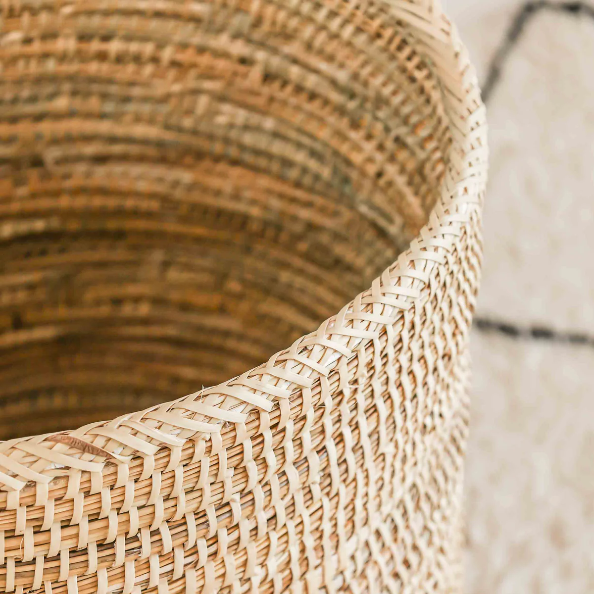 Panier berbère avec couvercle en osier et jonc tressé – Image 6