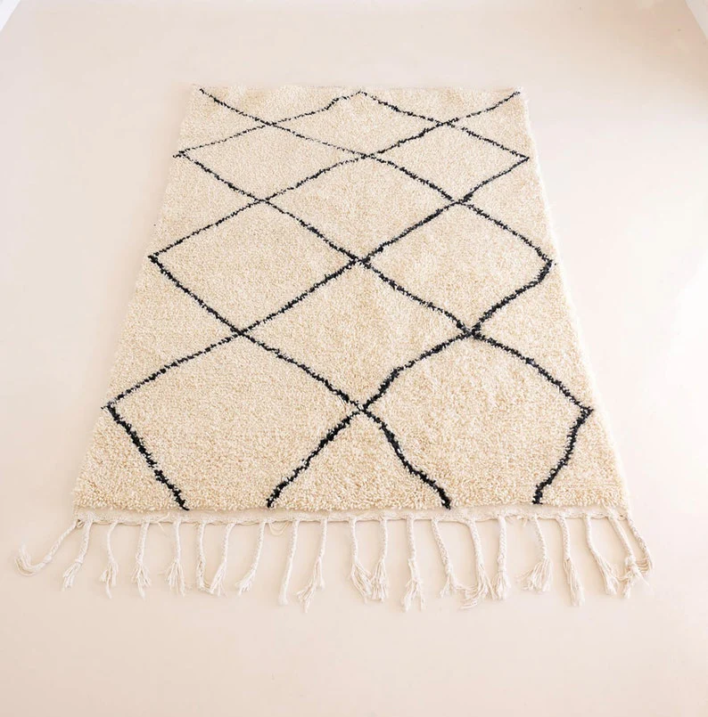 Tapis berbère petite taille Beni Ouarain blanc et losanges noirs